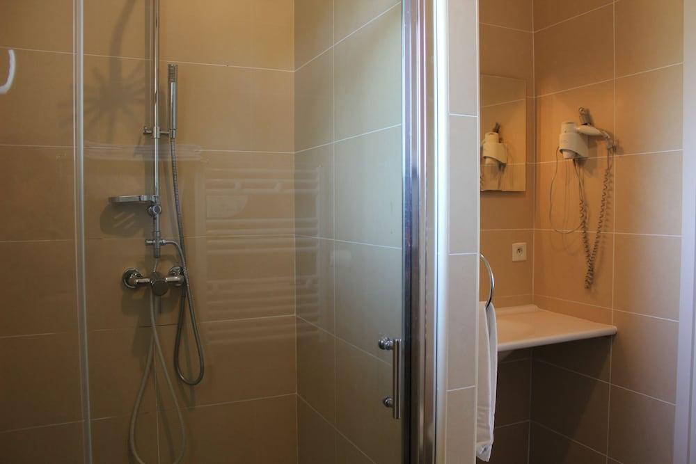 Hotel Fleur De Lys Hazebrouck Eksteriør bilde