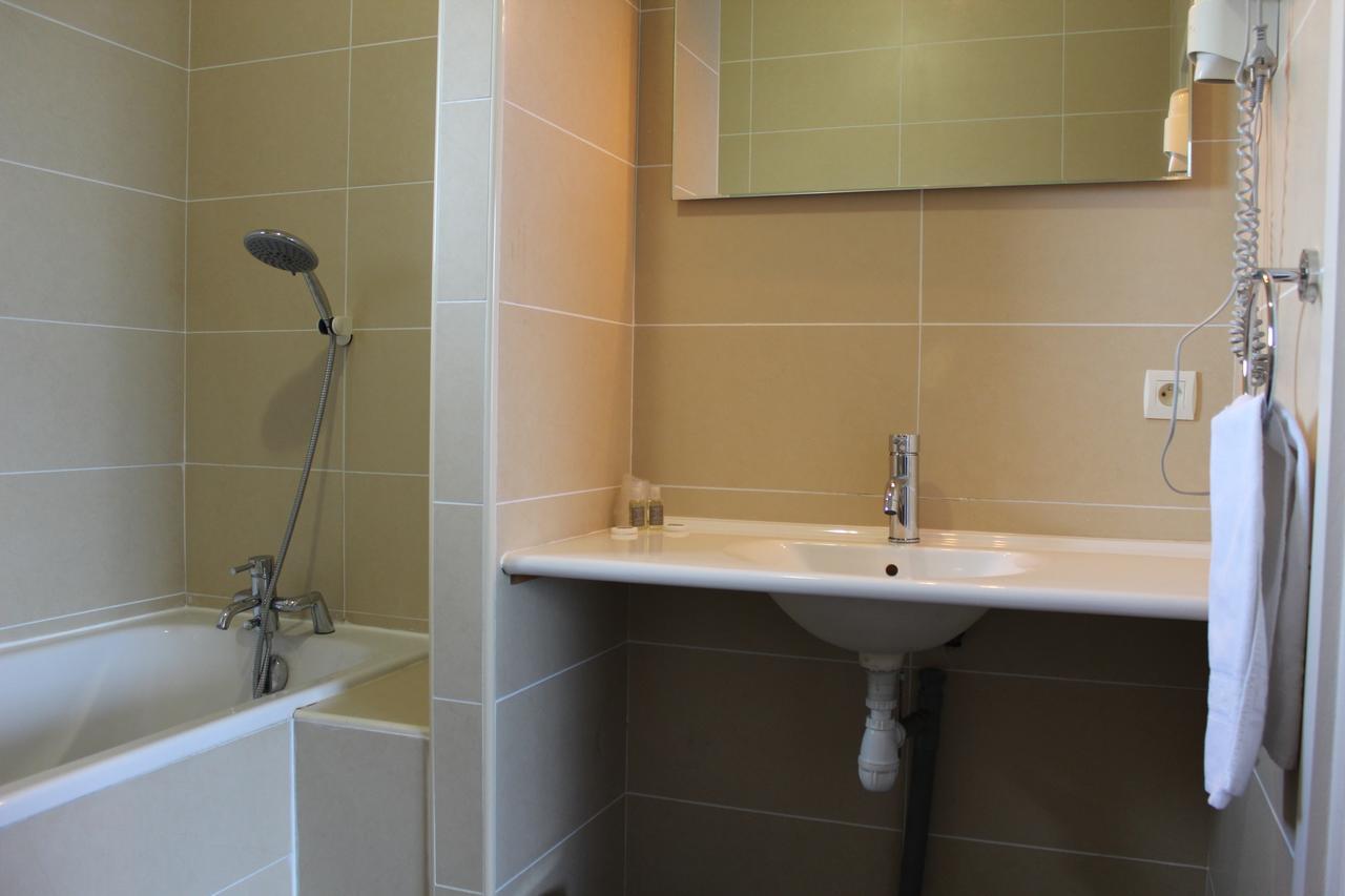 Hotel Fleur De Lys Hazebrouck Eksteriør bilde